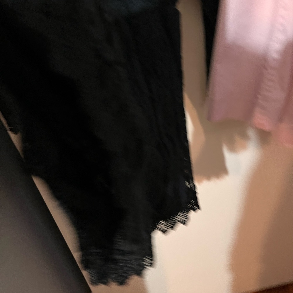Black laced romper with long sleeve, shorts great condition spring summer - Picture 6 of 10